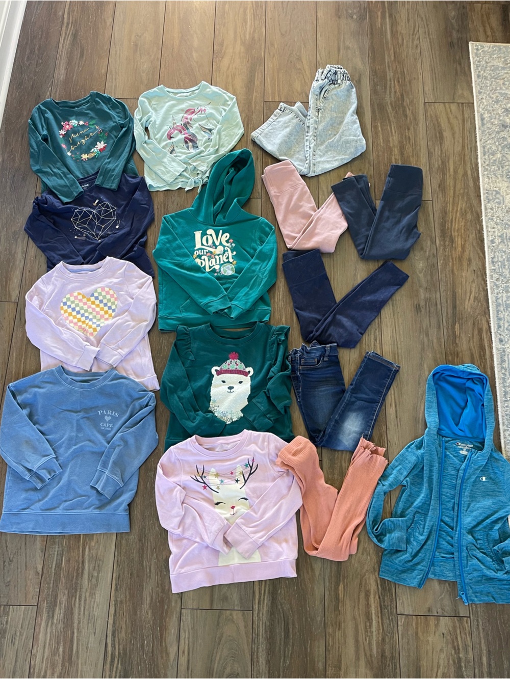 Girls winter Cloths Lot size 6 -Sweatshirts, Hoodie, Leggings, Jeans..15pcs